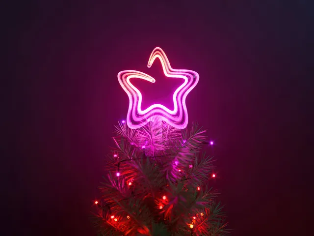 twinkly-tree-topper-usb-c-sternspitze-mit-smarten-leds-zur-baum-synchronisation image 1