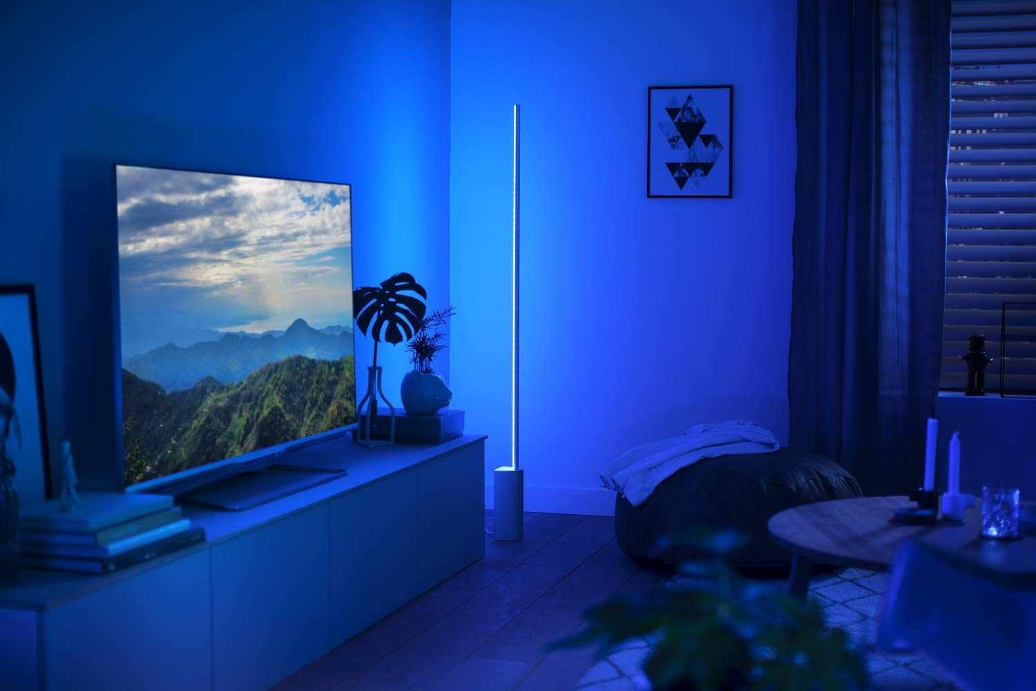 philips-hue-white-color-ambiance-signe-stehleuchte-aluminium-dimmbar-2-000-6-500 image 3