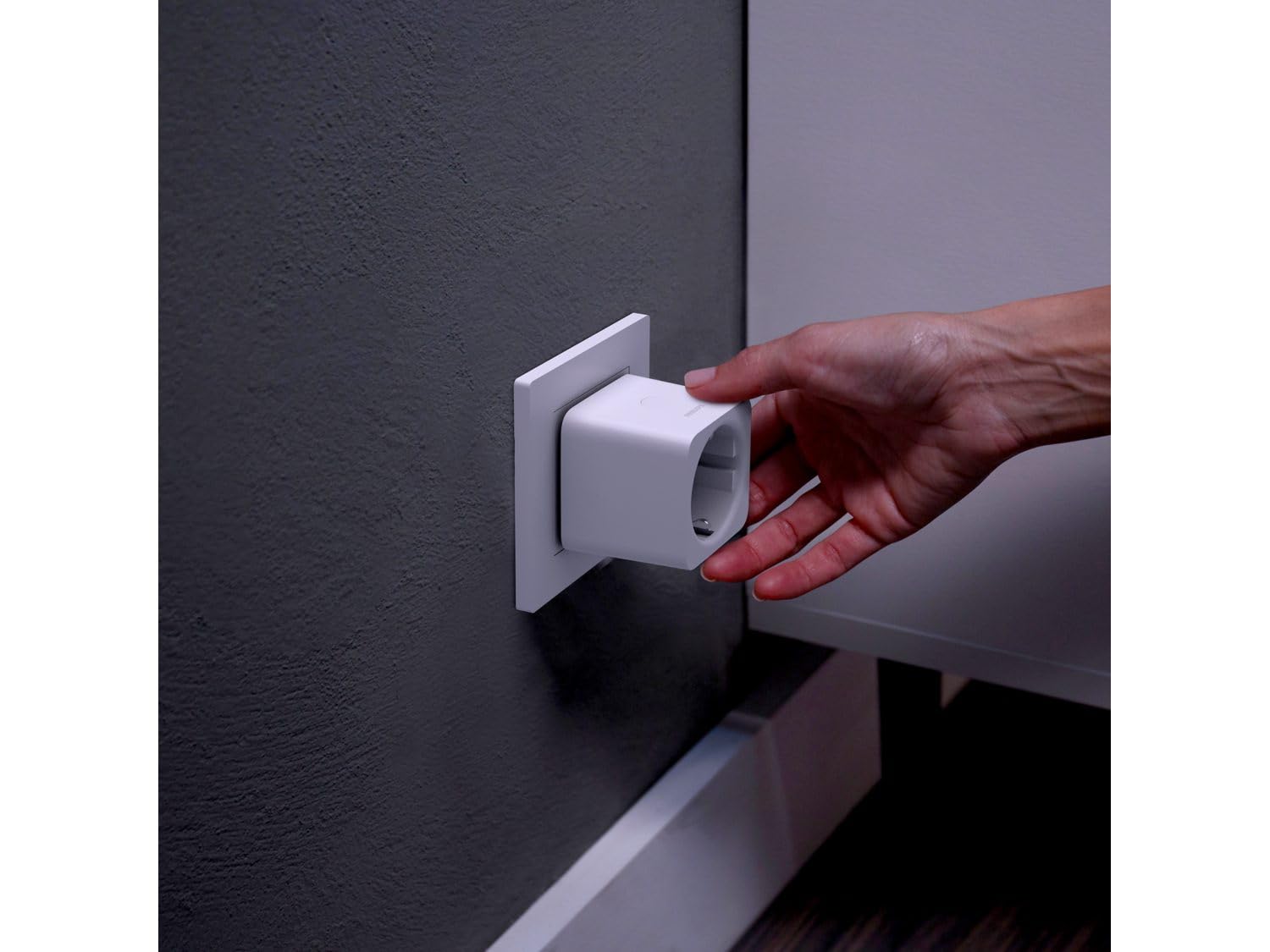 philips-hue-smart-plug-2er-pack-wei-zigbee-steckdose-kompatibel-mit-amazon-alexa image 4