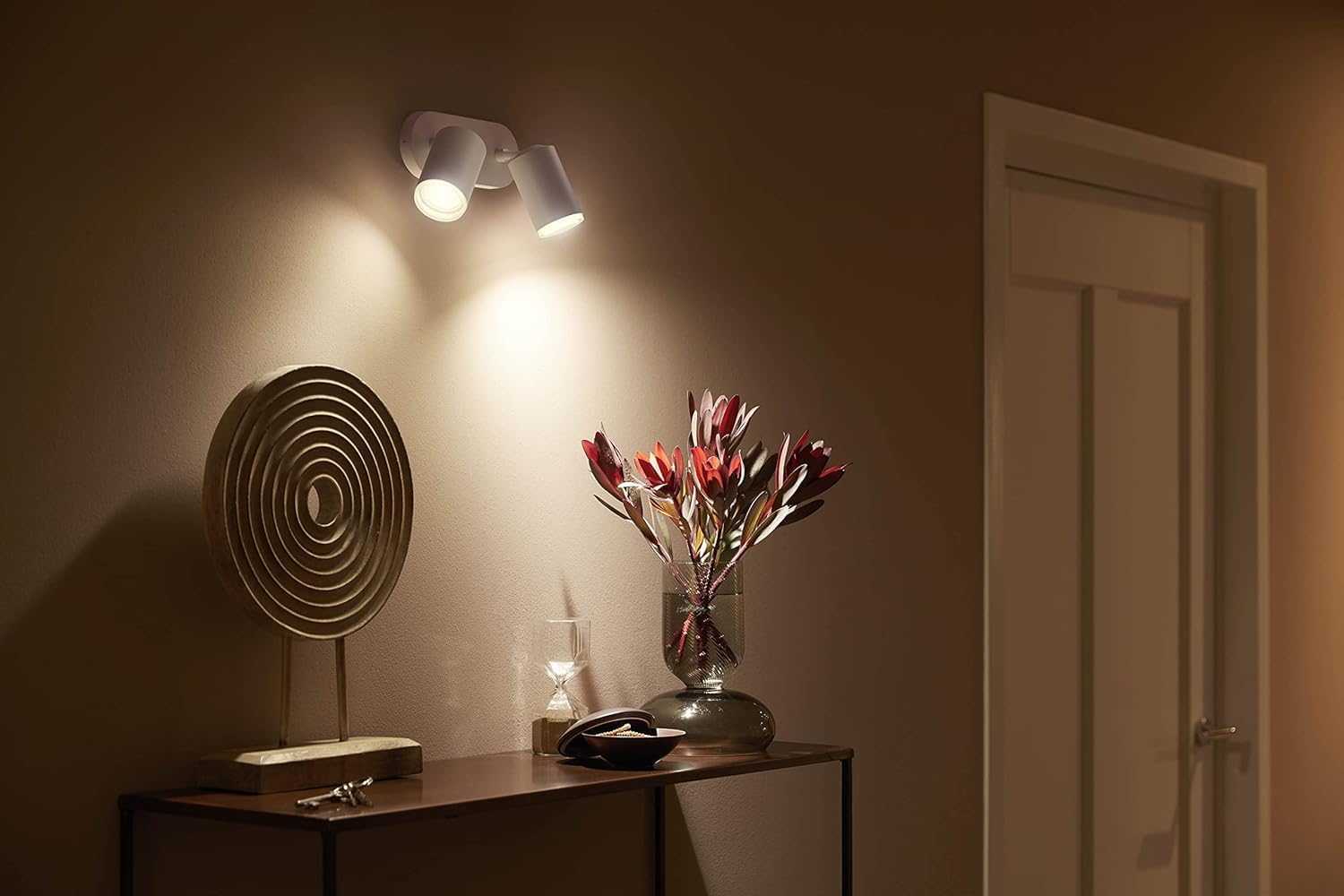 philips-hue-white-color-ambiance-fugato-spot-2-flammig-wei-2x350-lm-dimmbar-16-m image 6