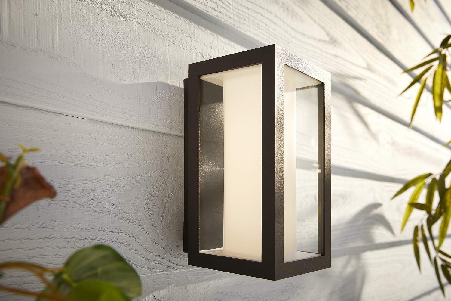 philips-hue-white-color-ambiance-led-wandleuchte-impress-schmal-outdoor-au-enleu image 2