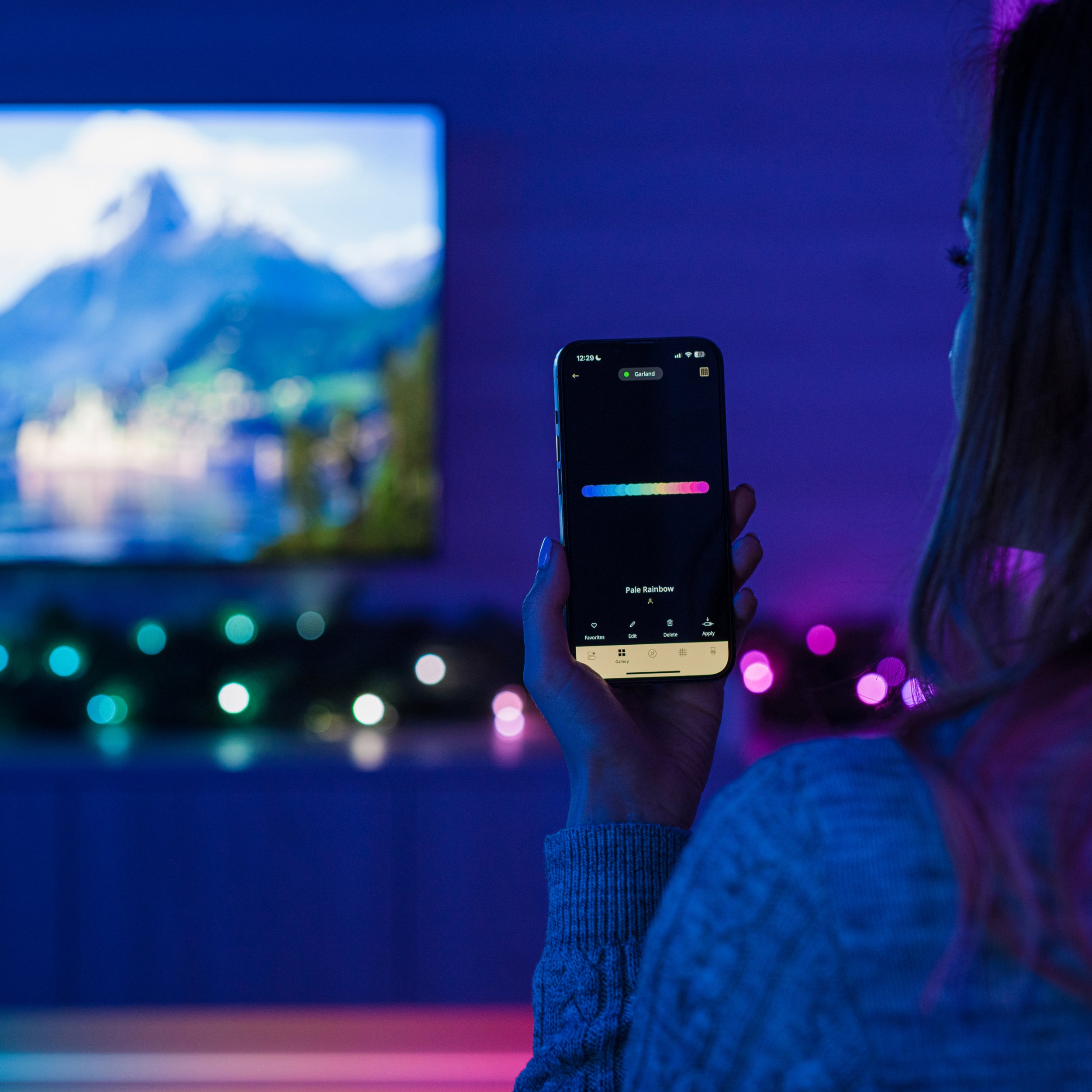twinkly-pre-lit-garland-smart-led-lichtergirlande-app-gesteuert-16m-farben-inkl- image 3