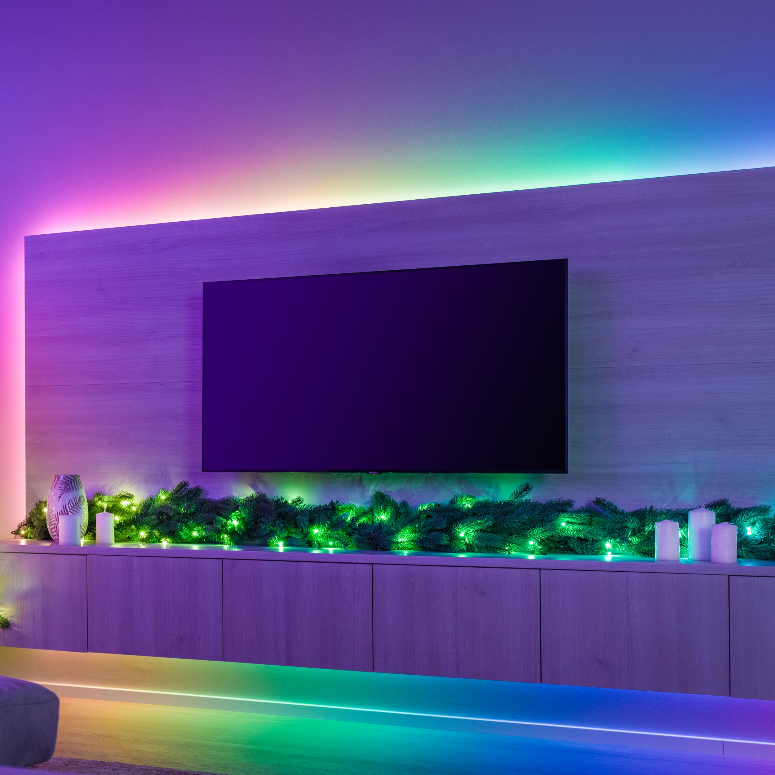 twinkly-pre-lit-garland-smart-led-lichtergirlande-app-gesteuert-16m-farben-inkl- image 5