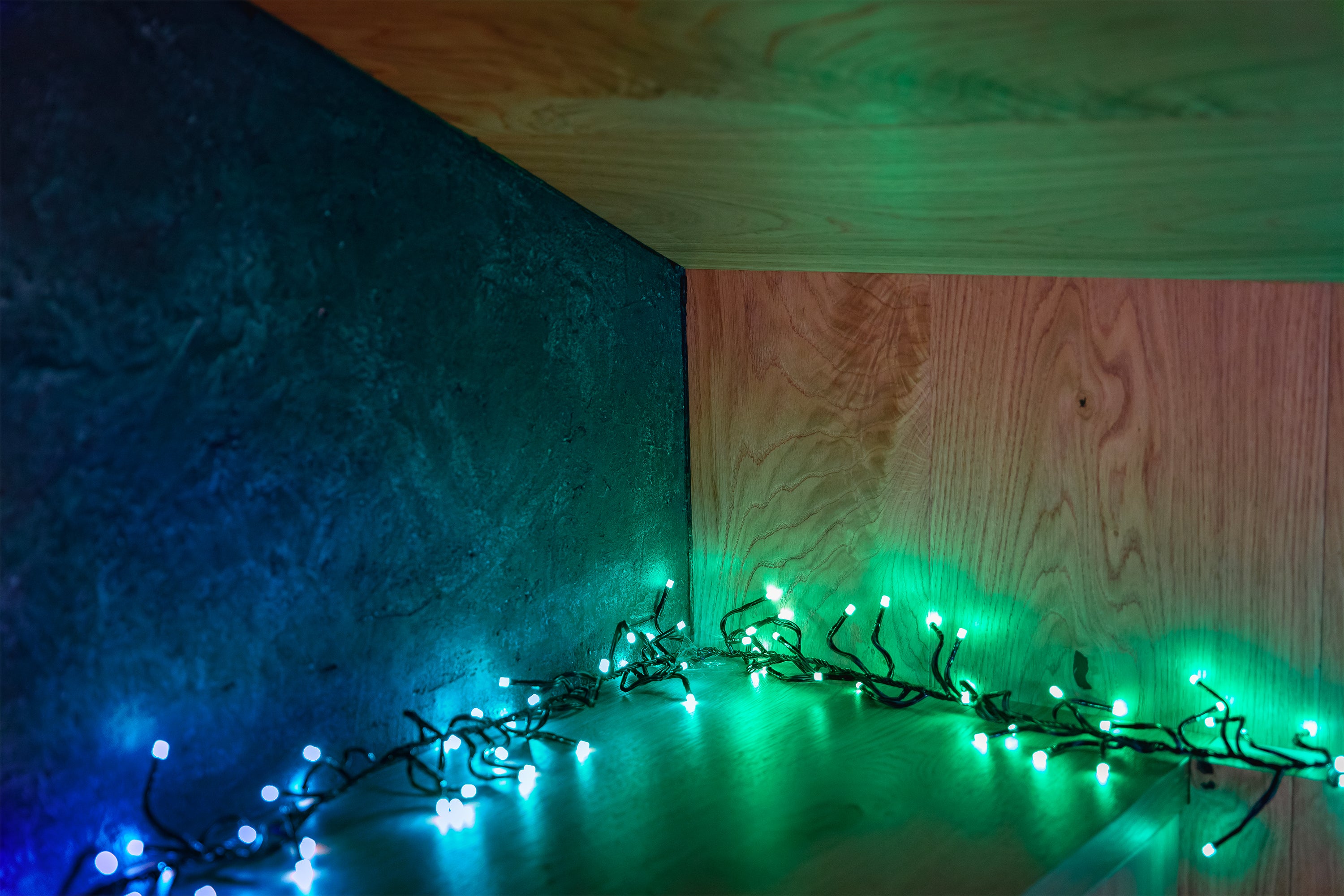 twinkly-cluster-multicolor-white-smarte-led-lichterkette-mit-dichter-led-verteil image 1