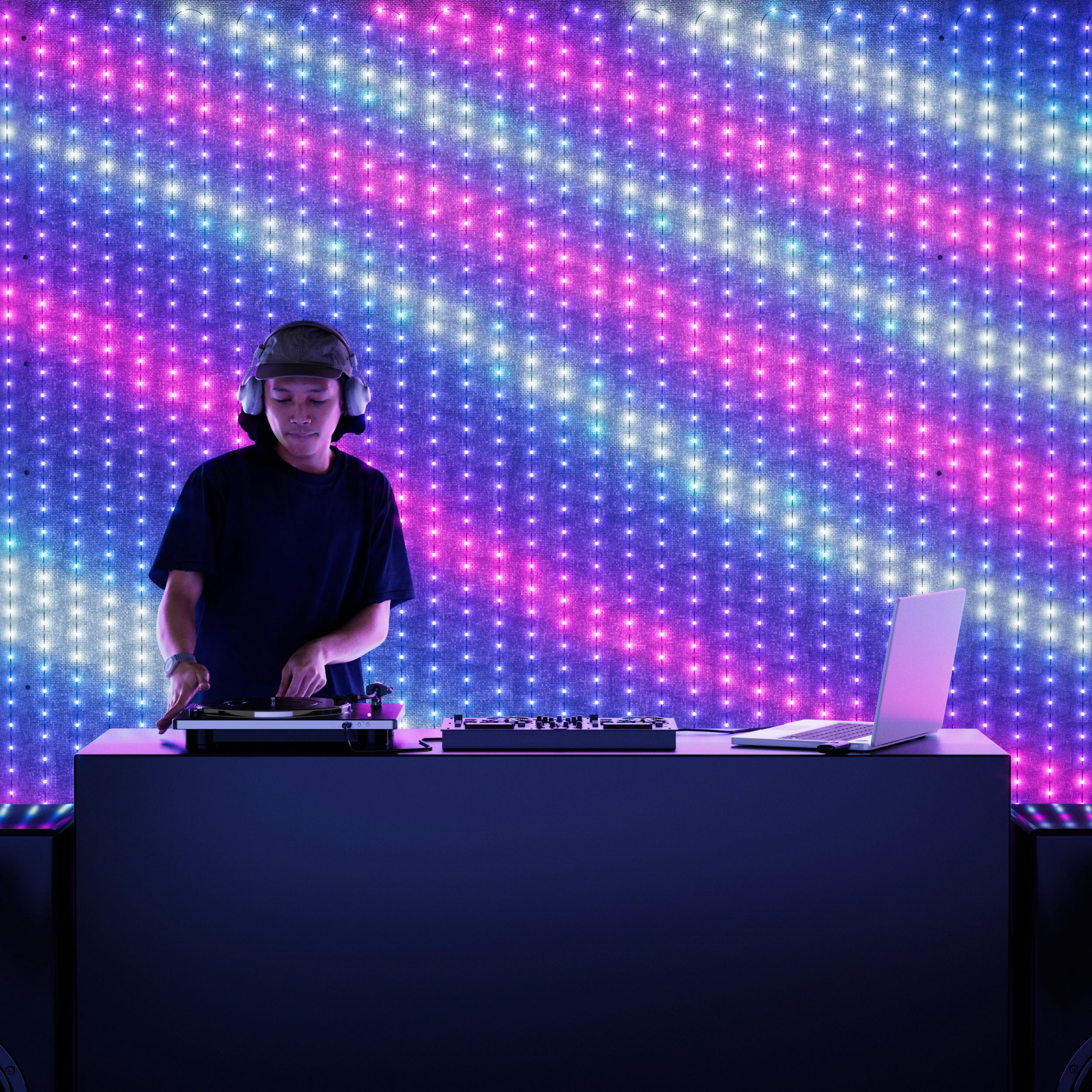twinkly-lightwall-synchronisierbare-led-wand-mit-musik-sync-und-app-steuerung-er image 6
