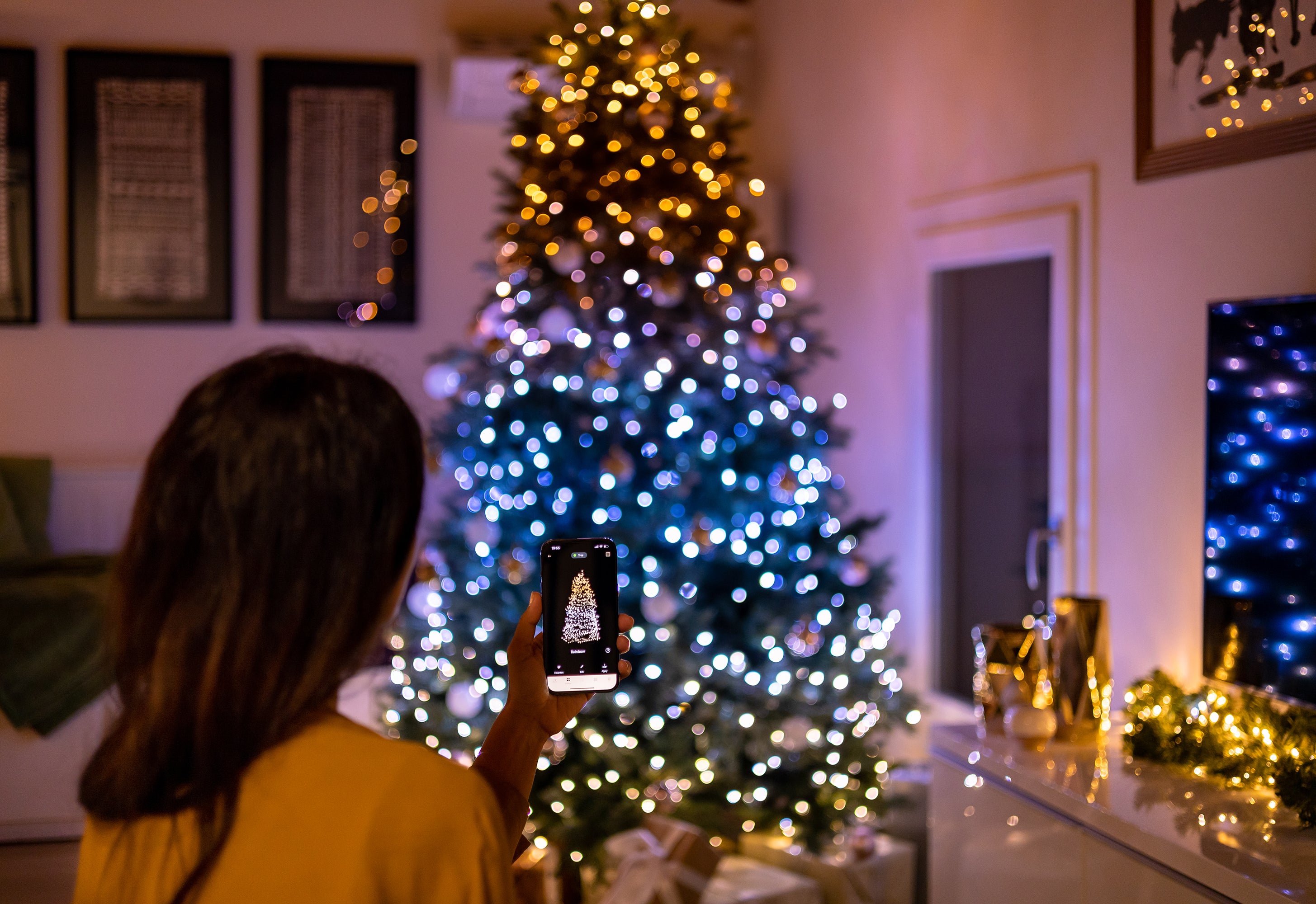 twinkly-strings-gold-silver-app-gesteuerte-led-lichterkette-in-wei-t-nen-von-sil image 2