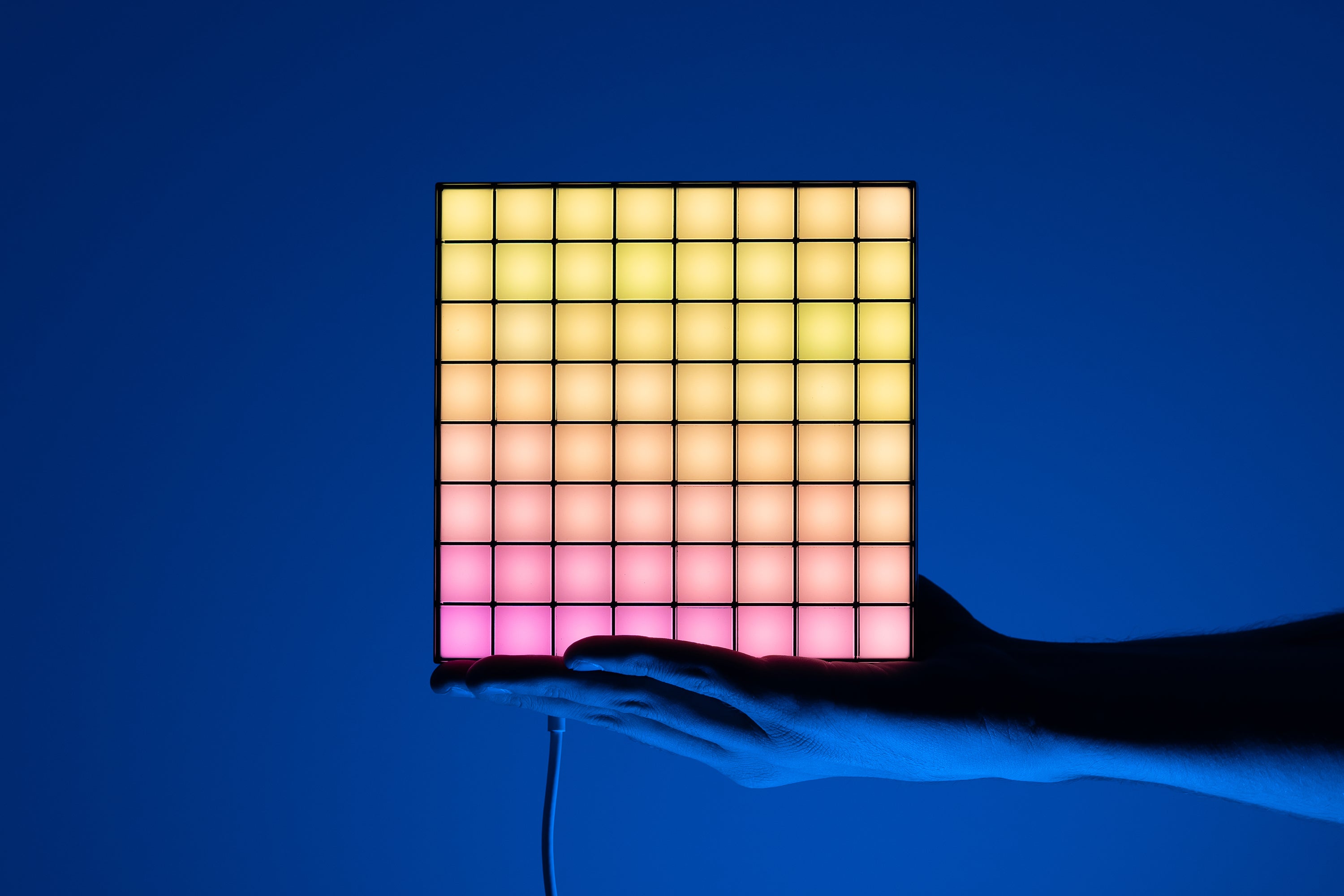 twinkly-squares-music-dongle-bundle-modulares-led-panelsystem-mit-musik-synchron image 3