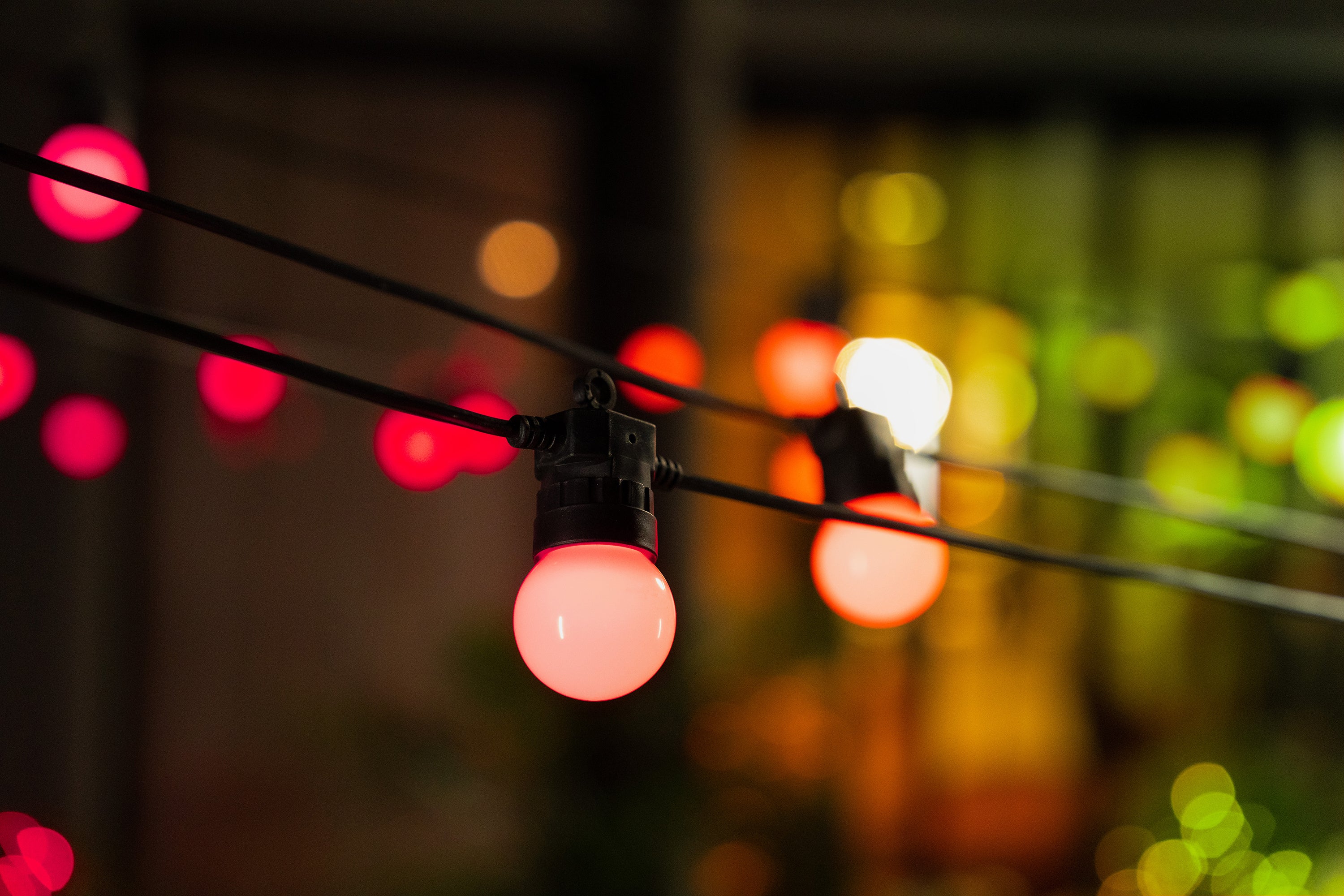 twinkly-festoon-multicolor-smart-led-lichterkette-outdoor-ip44-app-steuerung-16- image 4