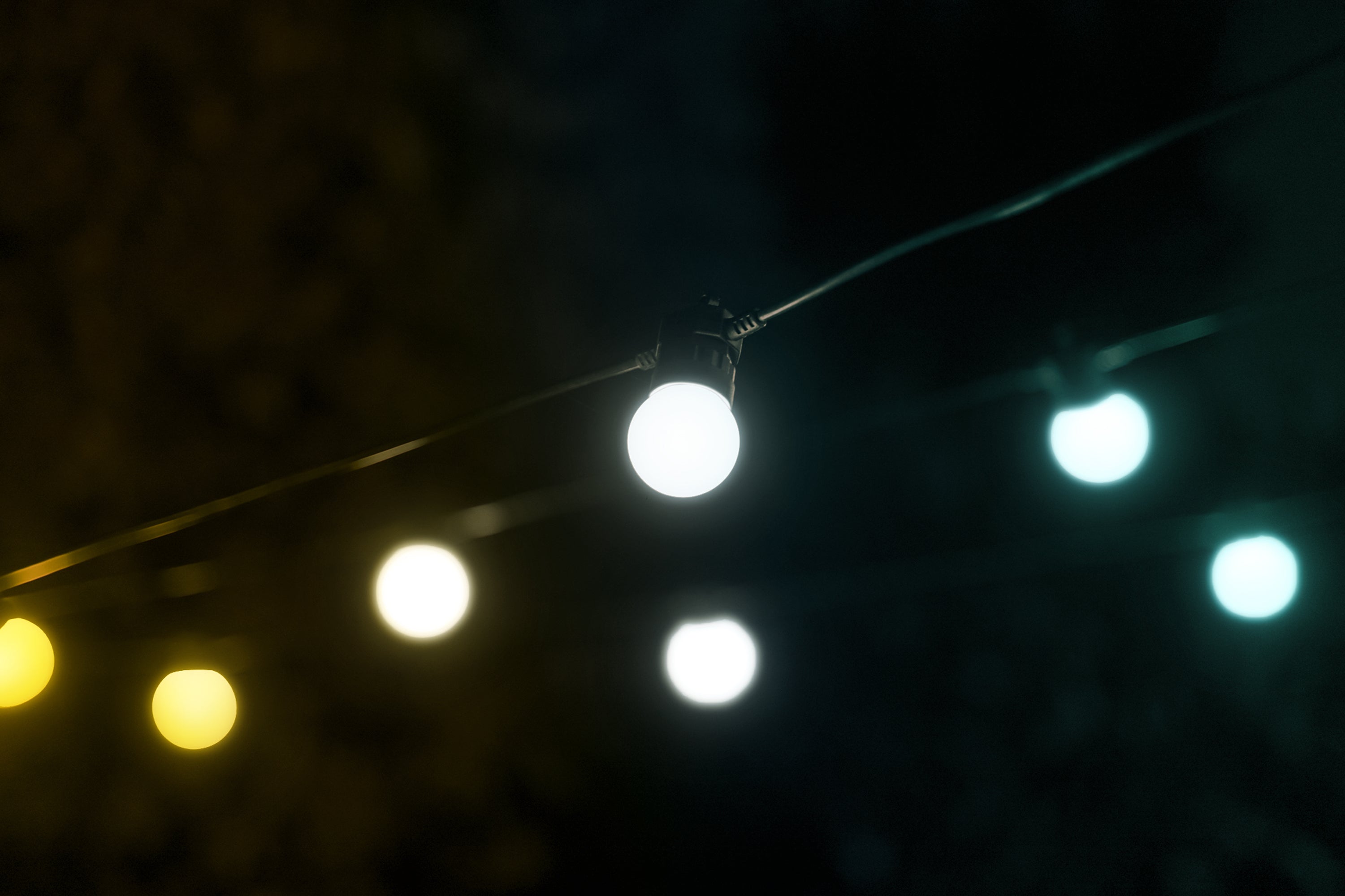 twinkly-festoon-gold-silver-smart-festoon-lichterkette-mit-gold-und-silbert-nen- image 5