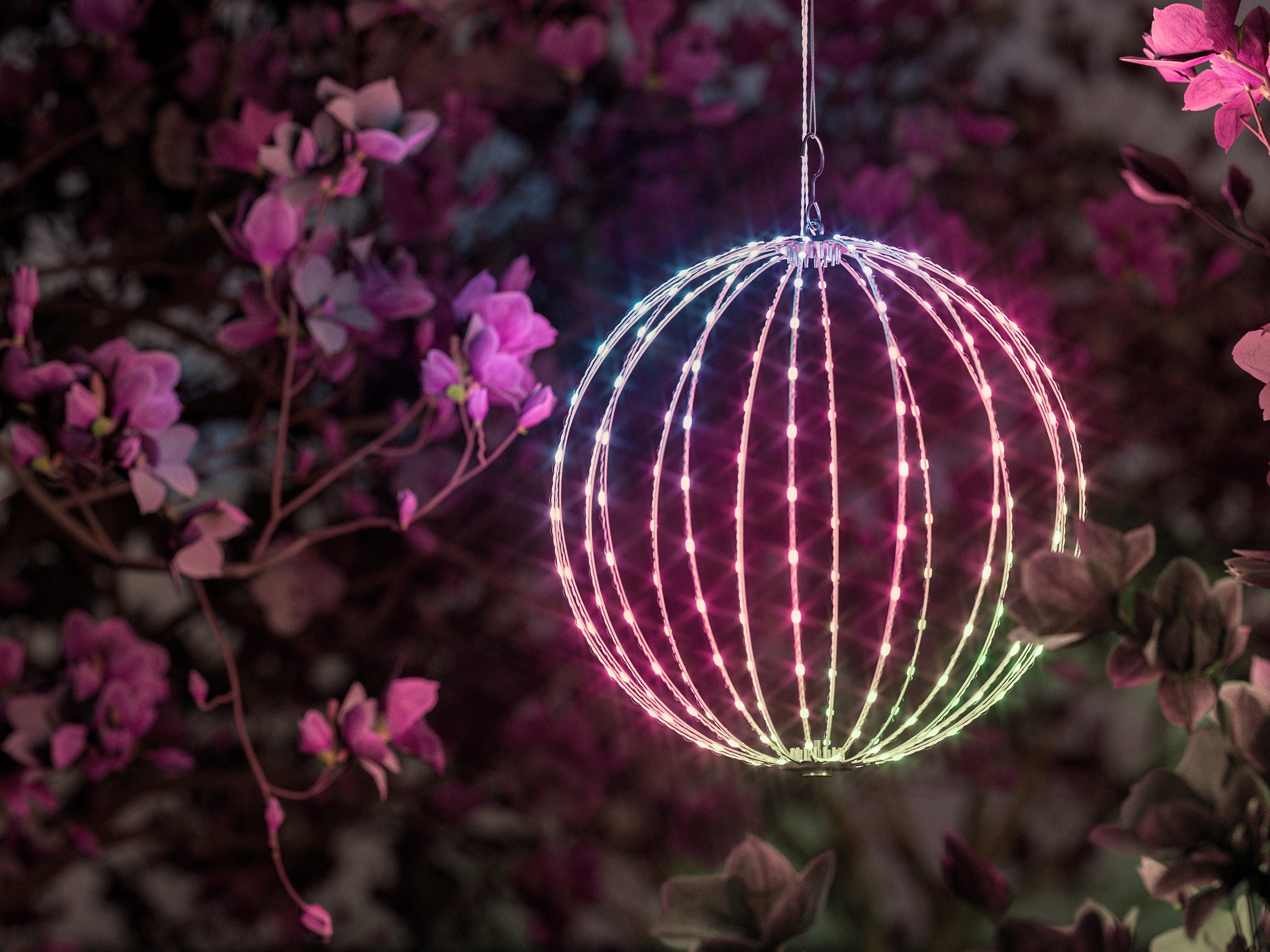 twinkly-spheres-smart-led-leuchtkugel-app-gesteuert-16m-farben-inkl-warmwei-3d-a image 2