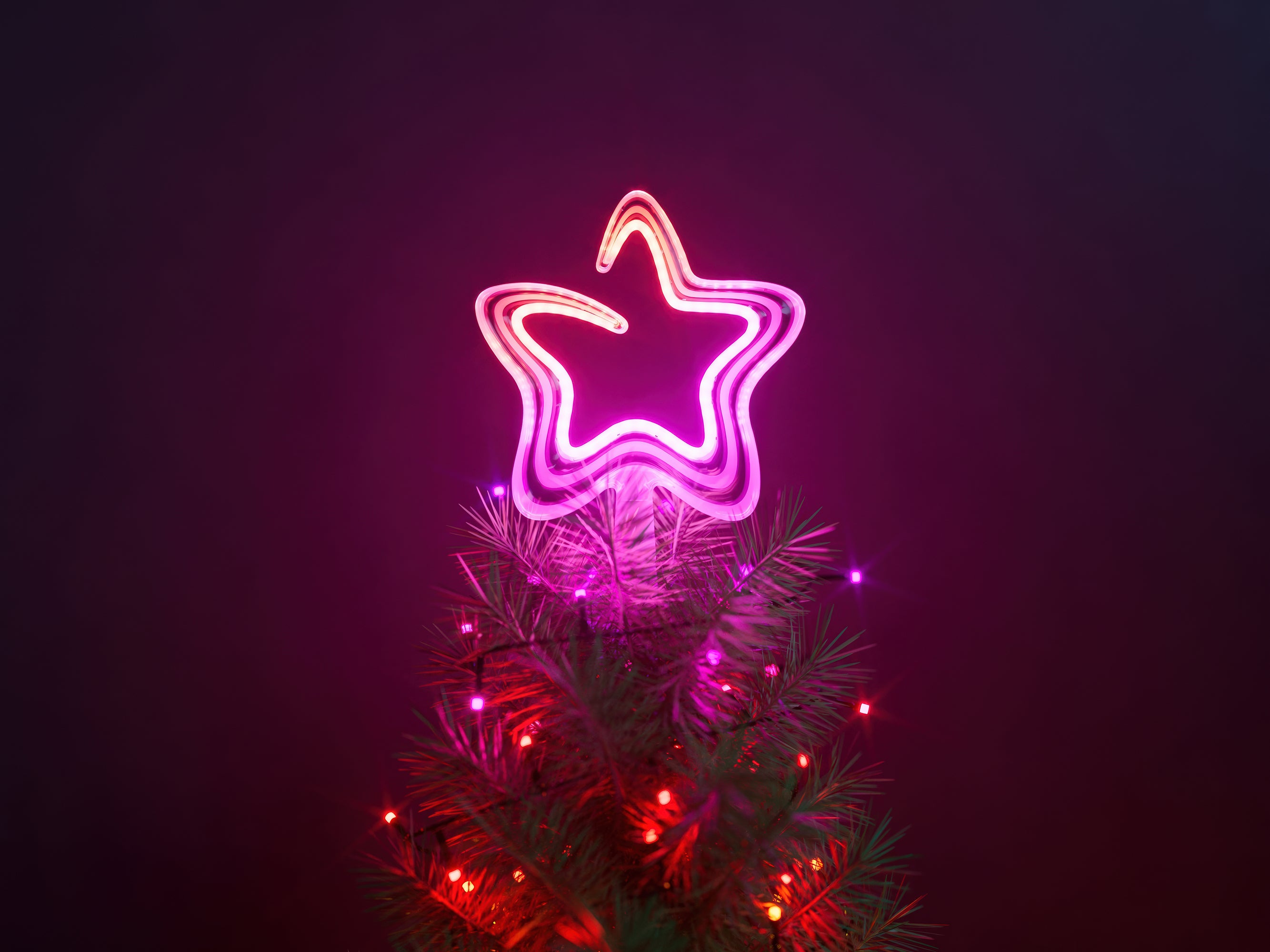 twinkly-tree-topper-usb-c-sternspitze-mit-smarten-leds-zur-baum-synchronisation image 1
