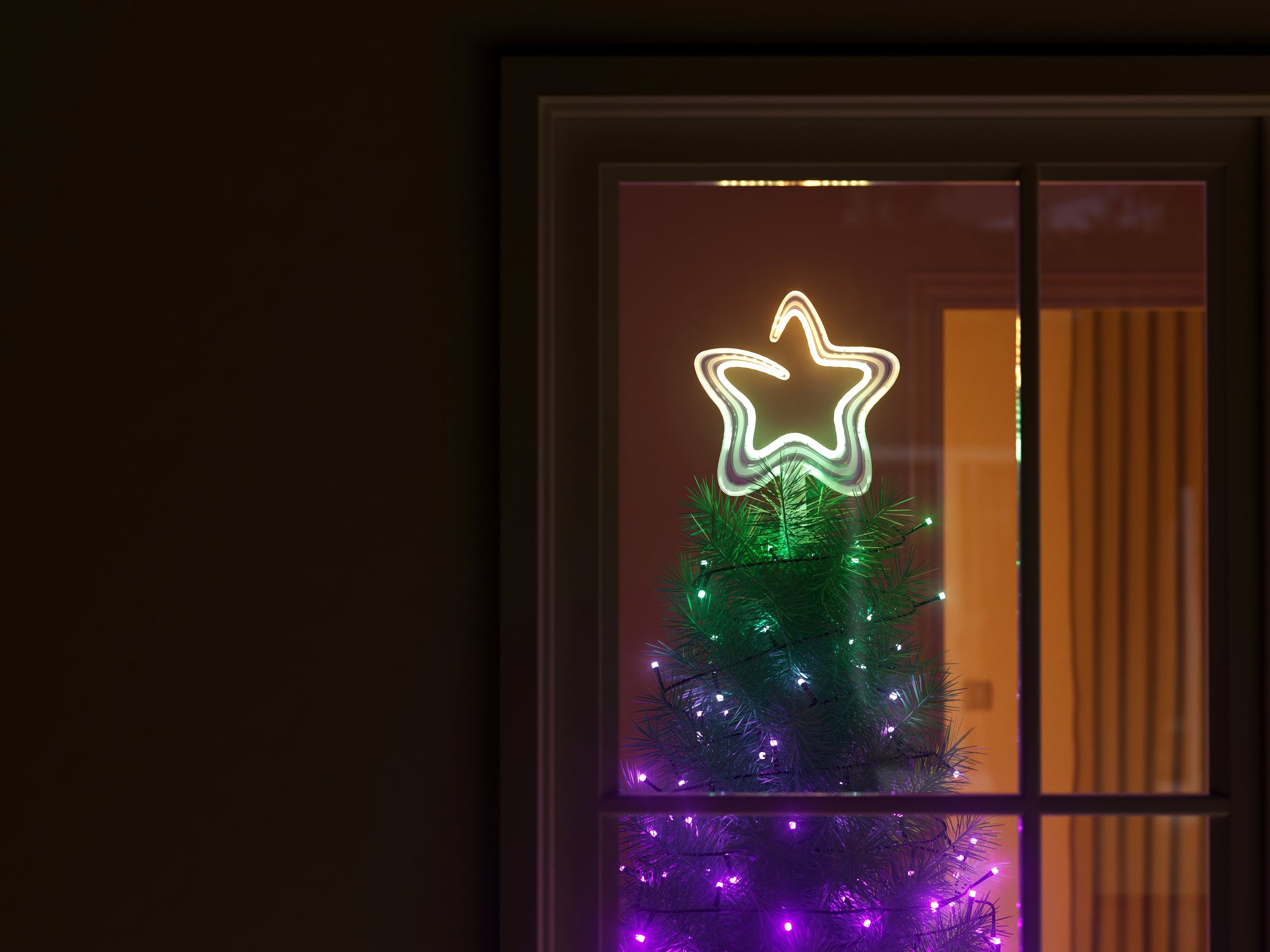 twinkly-tree-topper-usb-c-sternspitze-mit-smarten-leds-zur-baum-synchronisation image 4